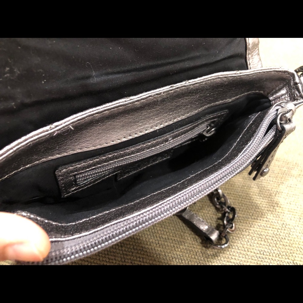 Calvin Klein Leather Crossbody Shoulder Bag Purse - Picture 14 of 16
